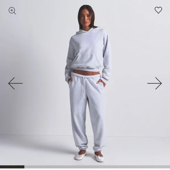 SKIMS Classic Jogger in Gray - Picture 7 of 7